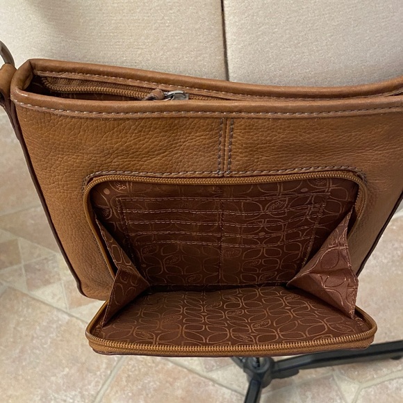 Fossil Brown Leather Crossbody Bag with zippered attached wallet - Picture 4 of 7